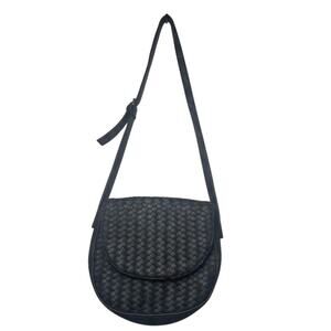 Faux Leather Crossbody Bag Black Woven Top Flap Purse Vegan Leather Shoulder Bag